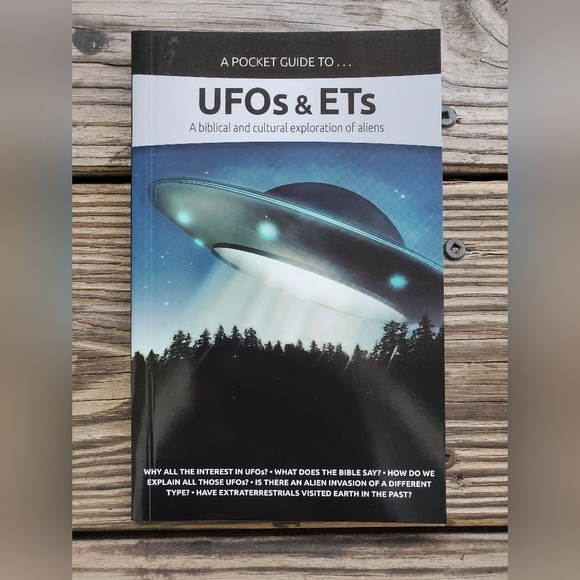 📚 A Pocket Guide To... - Picture 1 of 3